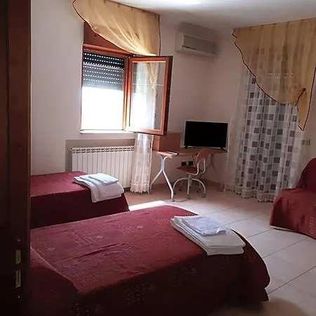 Bed and Breakfast Porta Del Gargano 3*