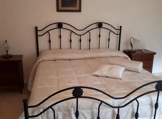 Porta Del Gargano Nocleg ze śniadaniem 3*