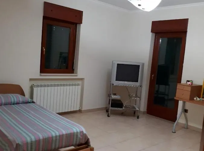 Porta Del Gargano Nocleg ze śniadaniem 3*